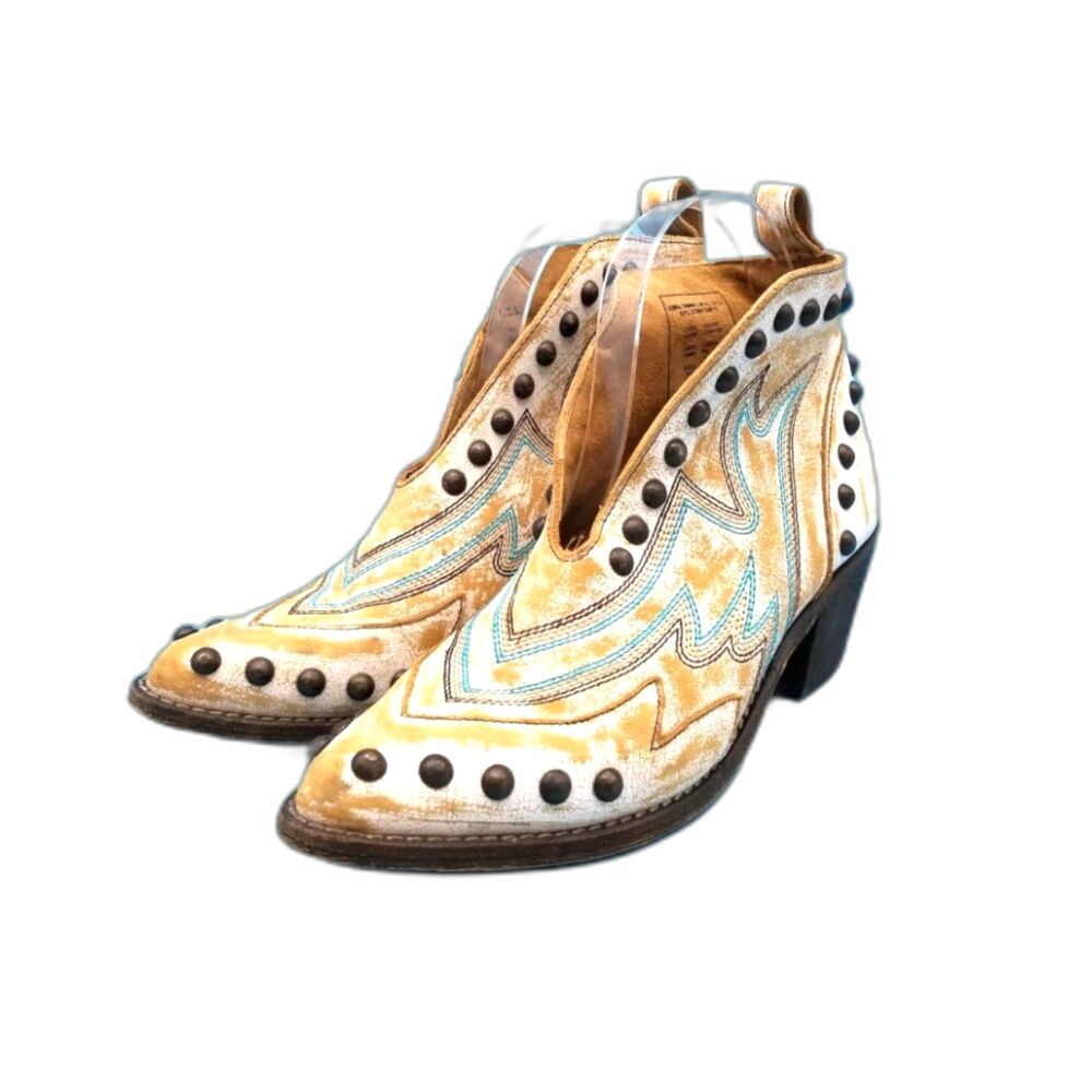 Circle G by Corral Leather Studded Pointed Toe Cowboy Ankle Boots - Size 8